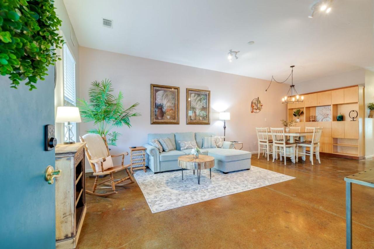 Southern Charmer-Historic District Downtown-Front Porch-Walk Score 90!!-Private Parking-1 Minute To Forsyth Park Саванна Екстер'єр фото