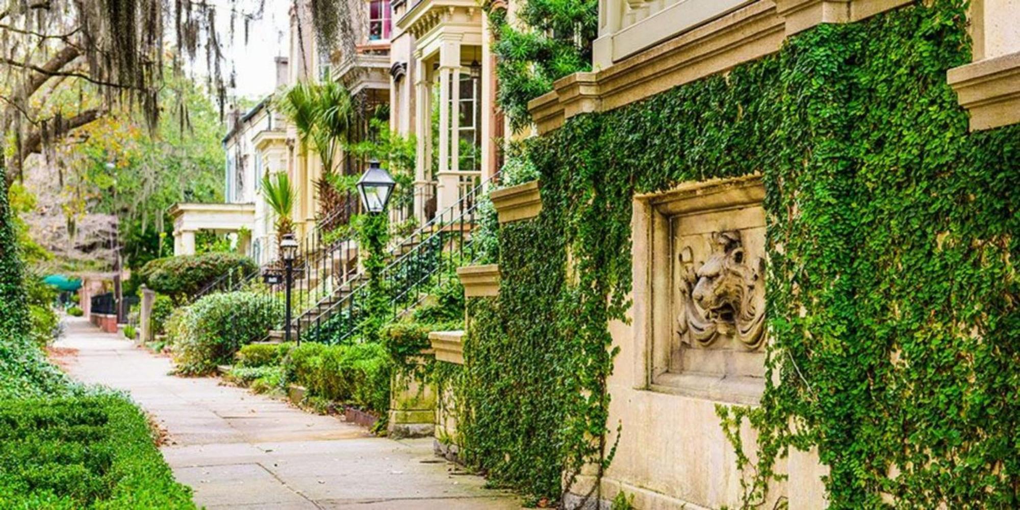 Southern Charmer-Historic District Downtown-Front Porch-Walk Score 90!!-Private Parking-1 Minute To Forsyth Park Саванна Екстер'єр фото