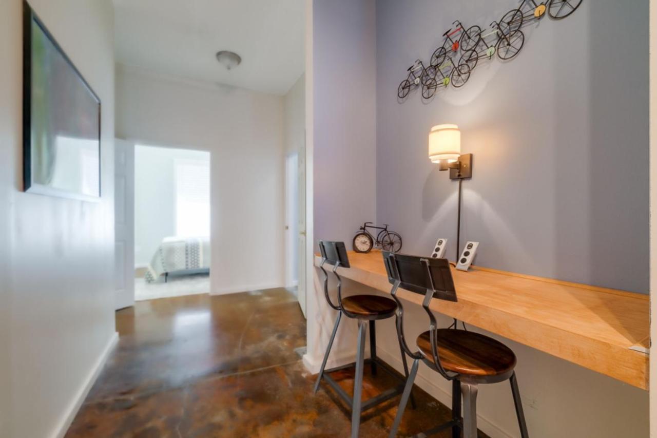 Southern Charmer-Historic District Downtown-Front Porch-Walk Score 90!!-Private Parking-1 Minute To Forsyth Park Саванна Екстер'єр фото